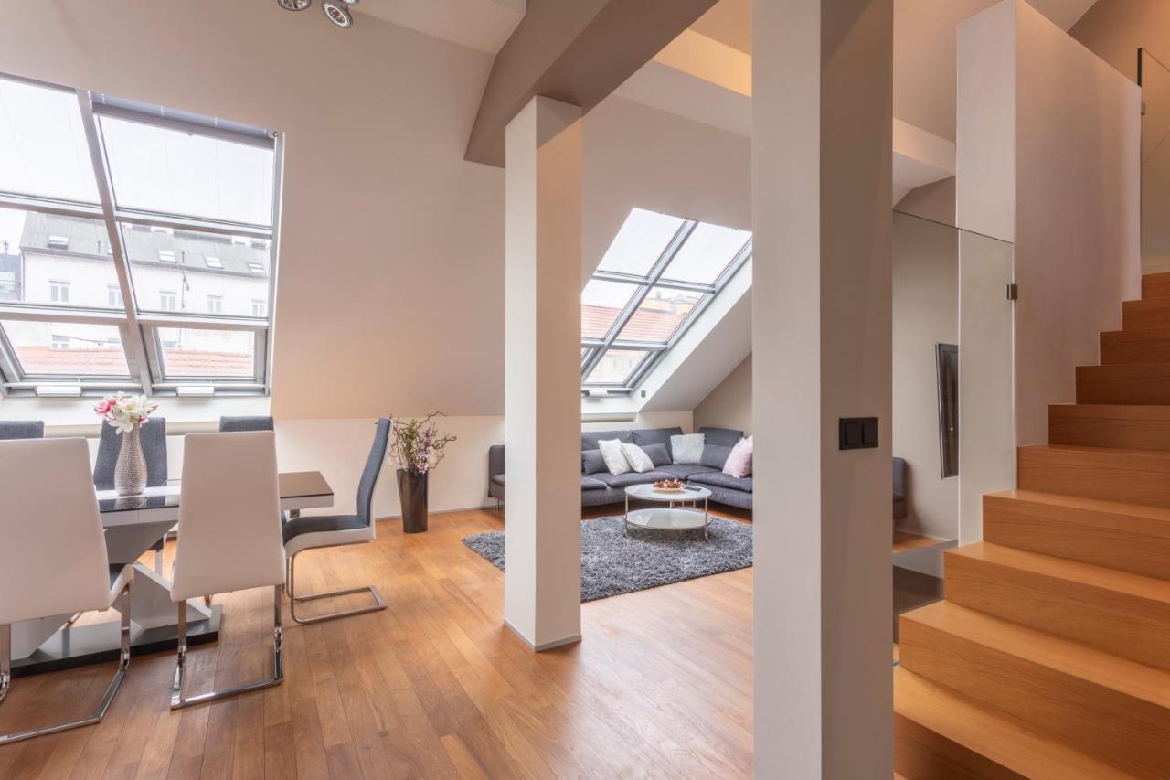 Luxury Central Duplex With Terrace Prague Luaran gambar